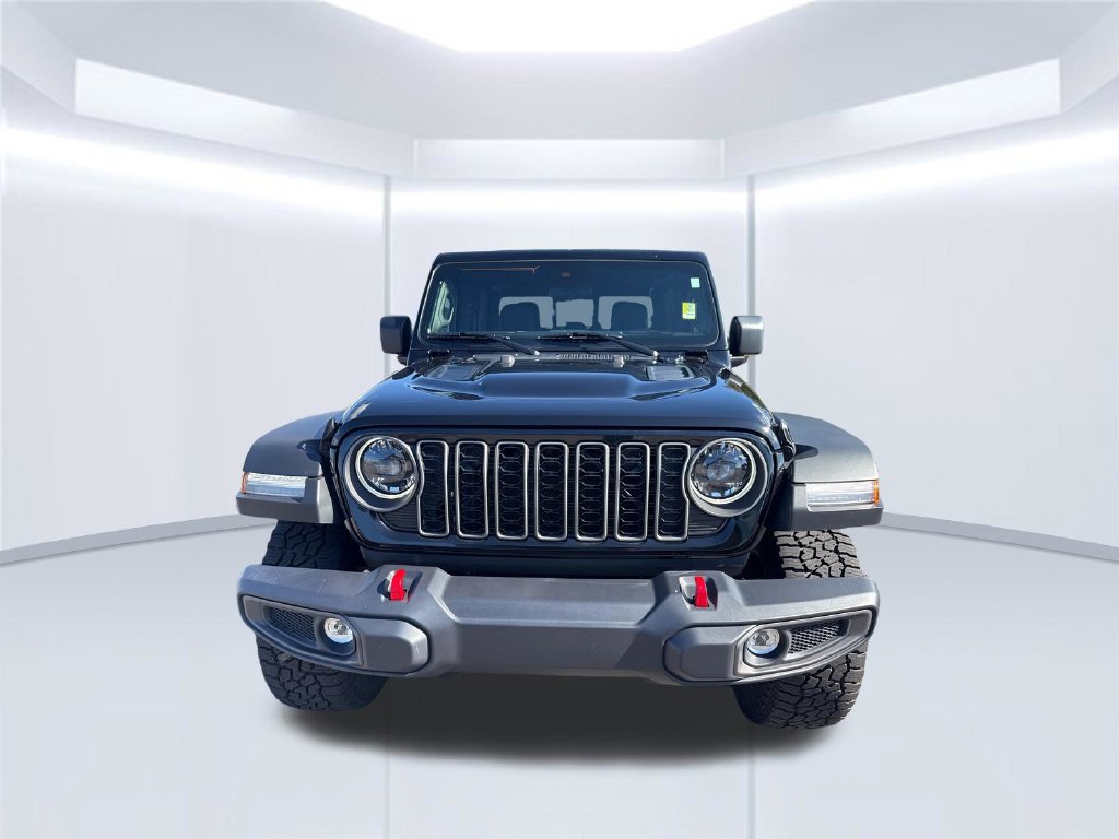Used 2025 Jeep Gladiator Rubicon AWD/4WD image 12