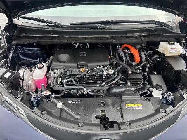 Used 2024 Toyota Sienna LE image 12