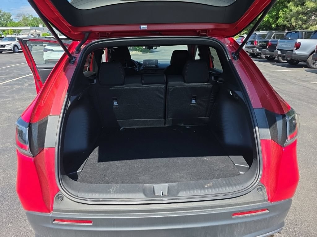 Certified 2025 Honda HR-V Sport image 23