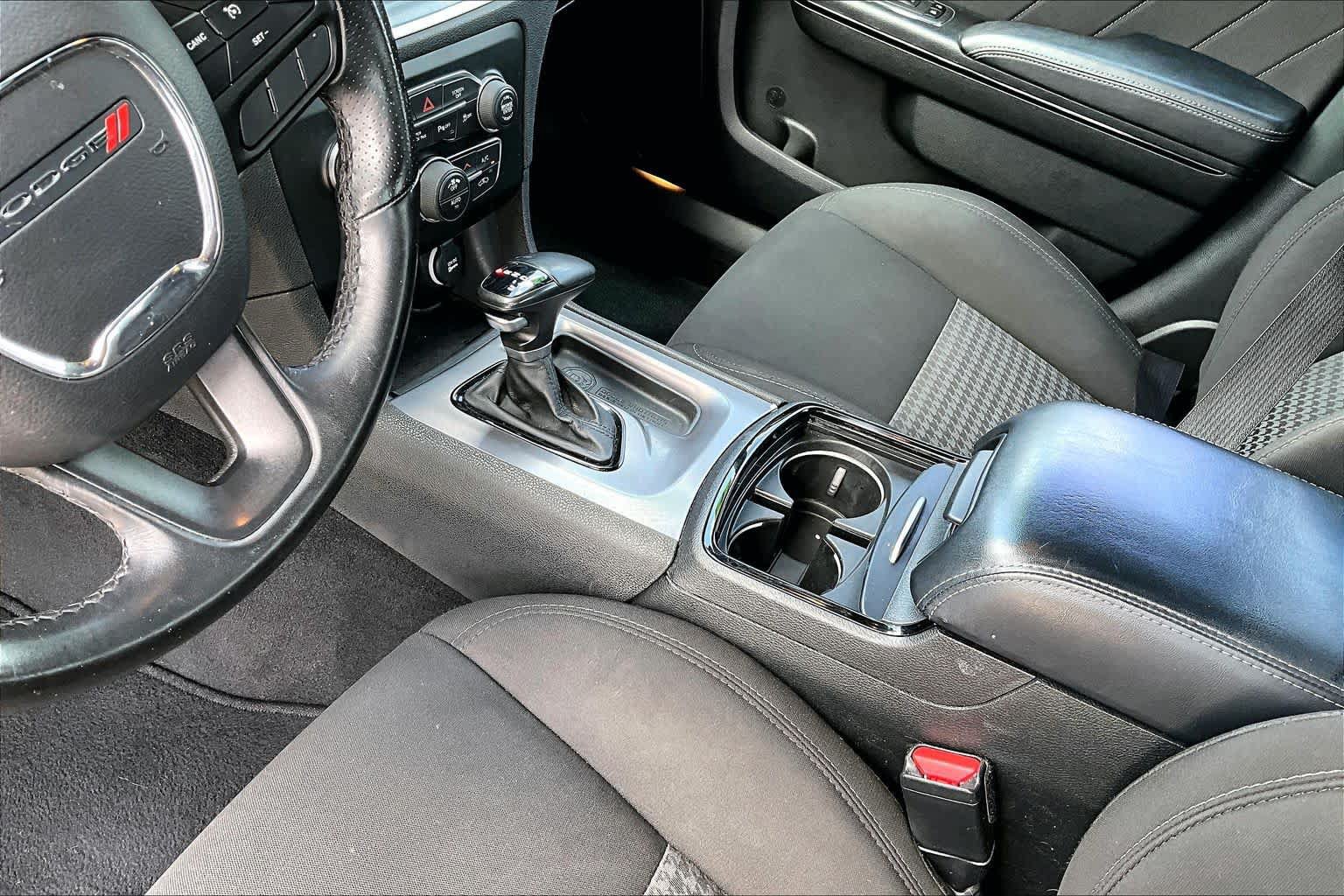 Used 2022 Dodge Charger GT w/ Blacktop Package RWD image 15