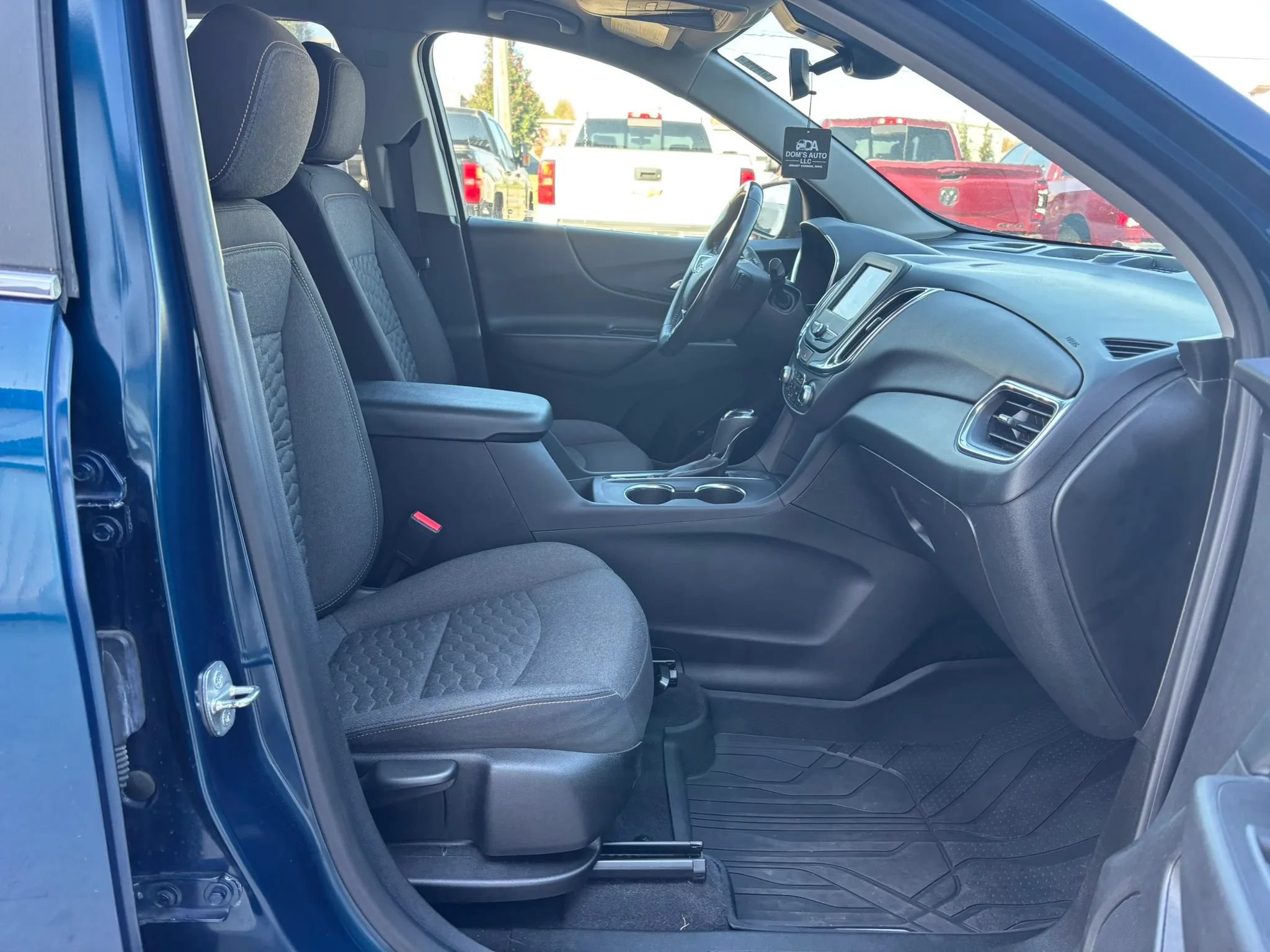 Used 2021 Chevrolet Equinox LT FWD image 17