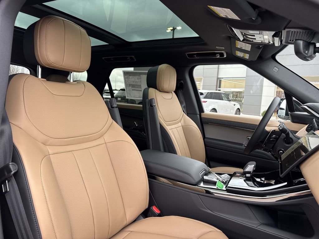 New 2026 Land Rover Range Rover Sport Dynamic SE image 17