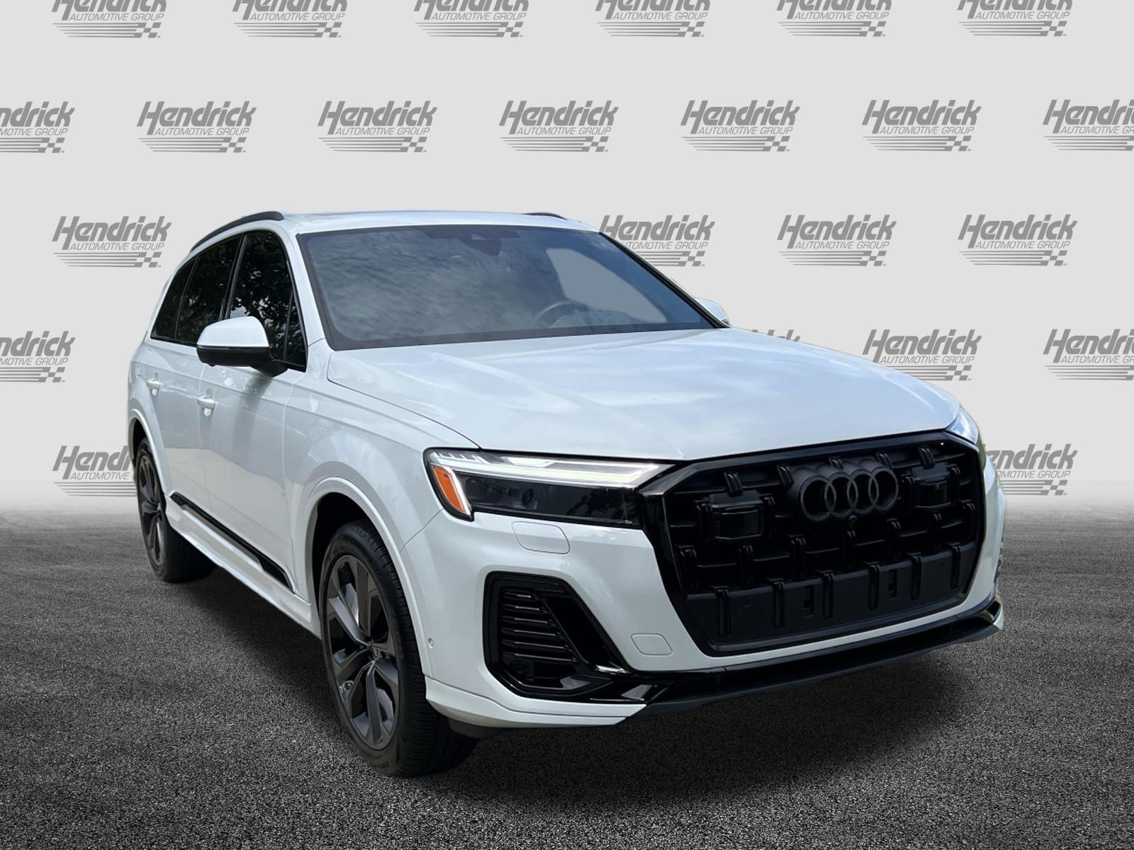 Used 2025 Audi Q7 3.0T Premium Plus AWD/4WD image 2