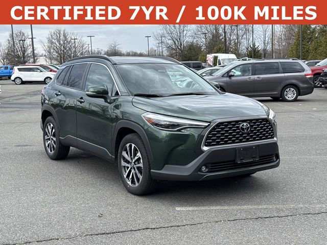 Used 2024 Toyota Corolla Cross XLE image 1