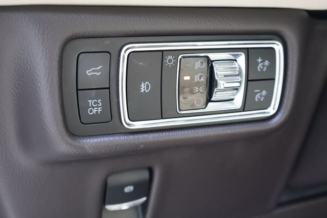 Used 2023 Lincoln Nautilus Black Label w/ Cargo Utility Package AWD/4WD image 23