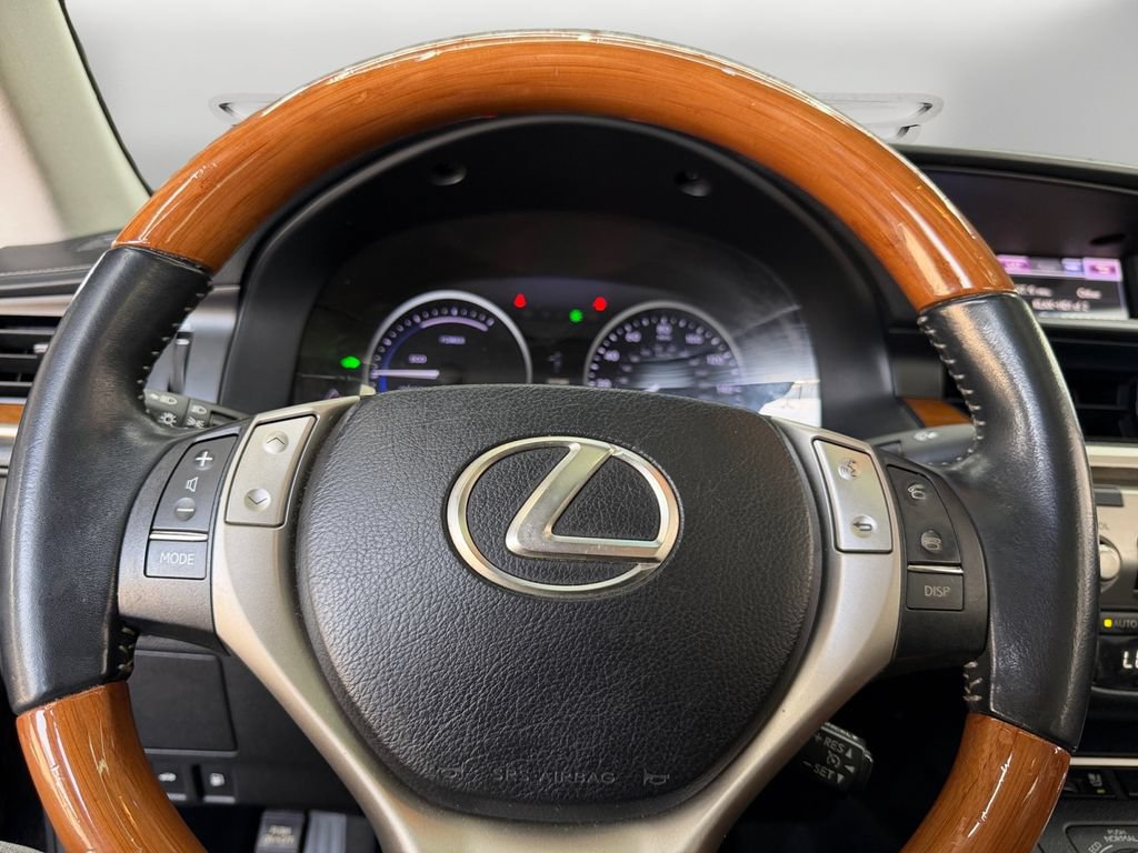 Used 2013 Lexus ES 300h w/ Luxury Pkg FWD image 20