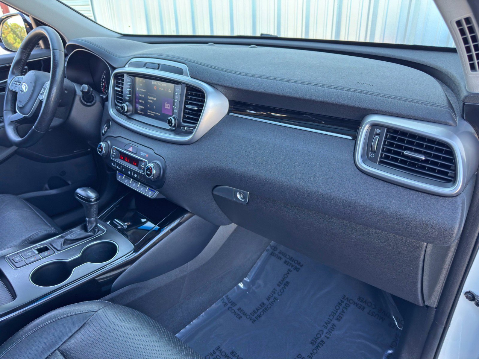 Used 2019 Kia Sorento SX w/ SX Touring Package image 16