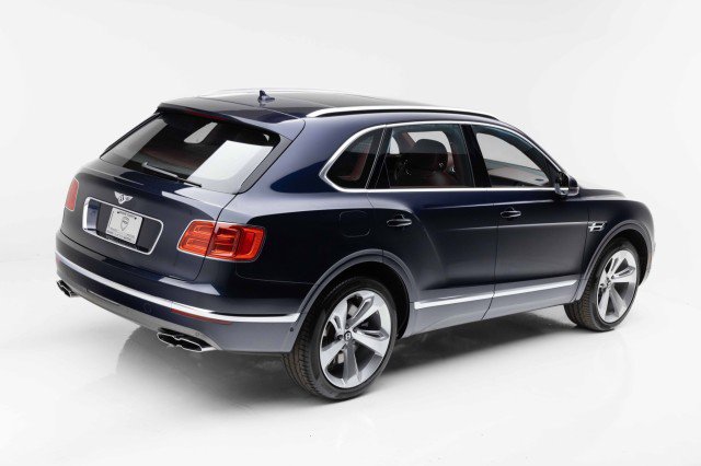 Used 2019 Bentley Bentayga image 3