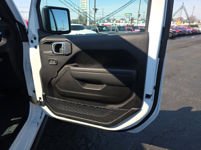 Used 2025 Jeep Wrangler Unlimited Rubicon 4xe w/ Safety Group image 37