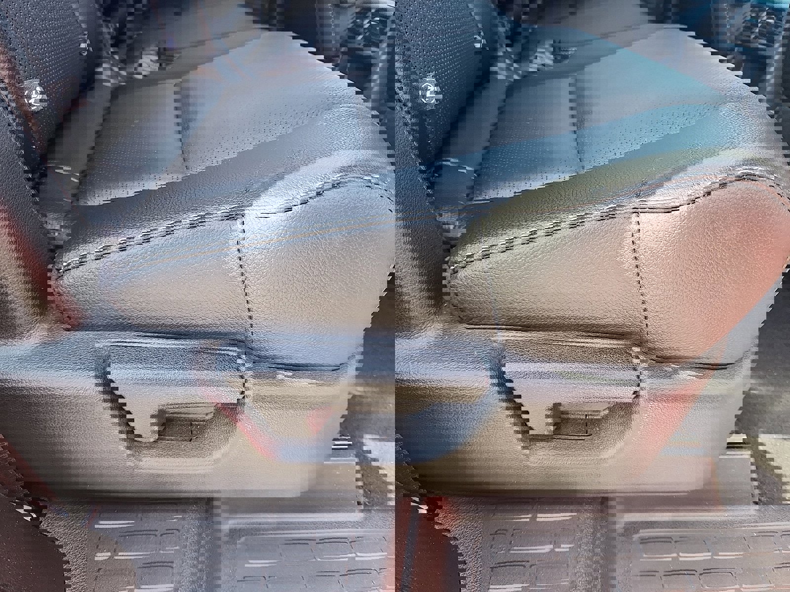 Used 2023 Honda Passport EX-L image 31