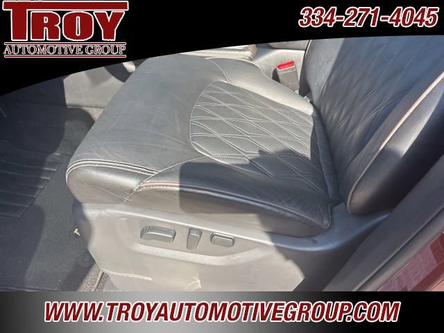 Used 2021 Nissan Armada Platinum w/ Captain's Chairs Package RWD image 37