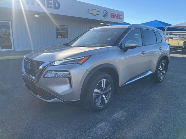 Used 2023 Nissan Rogue SL image 1