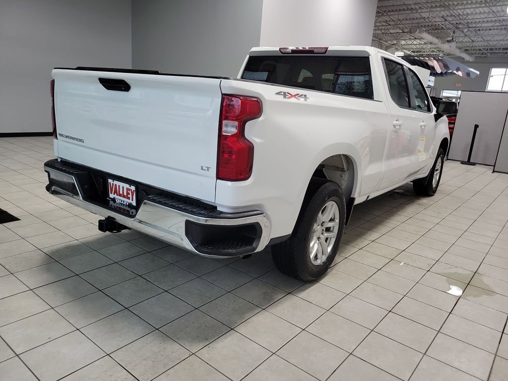 Used 2022 Chevrolet Silverado 1500 LT AWD/4WD image 11