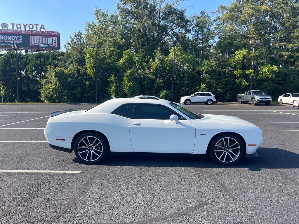 Used 2023 Dodge Challenger R/T image 21