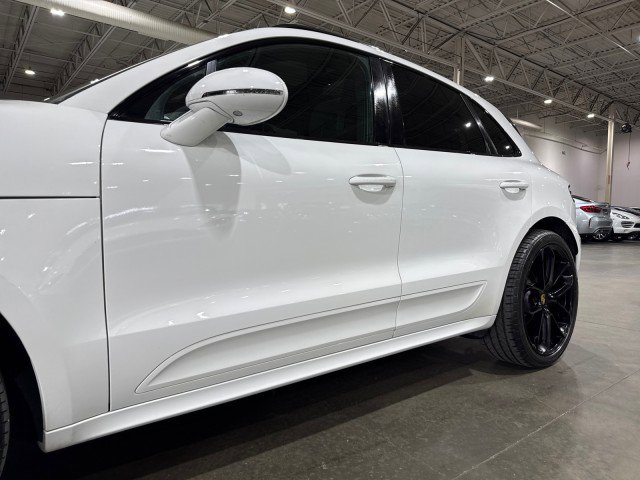 Used 2018 Porsche Macan GTS image 26