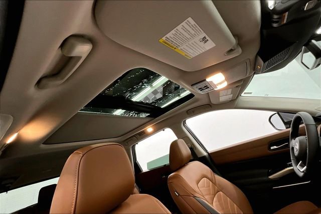 New 2025 Nissan Pathfinder Platinum w/ Lighting Package (N93) image 36