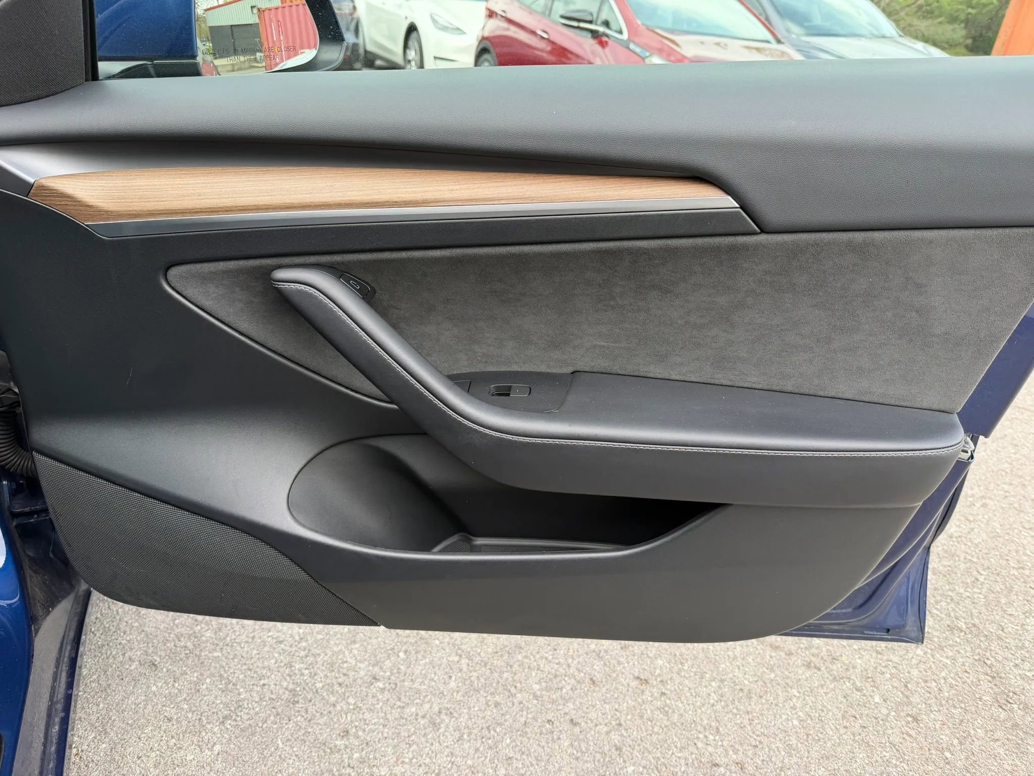 Used 2023 Tesla Model 3 Standard Range image 28