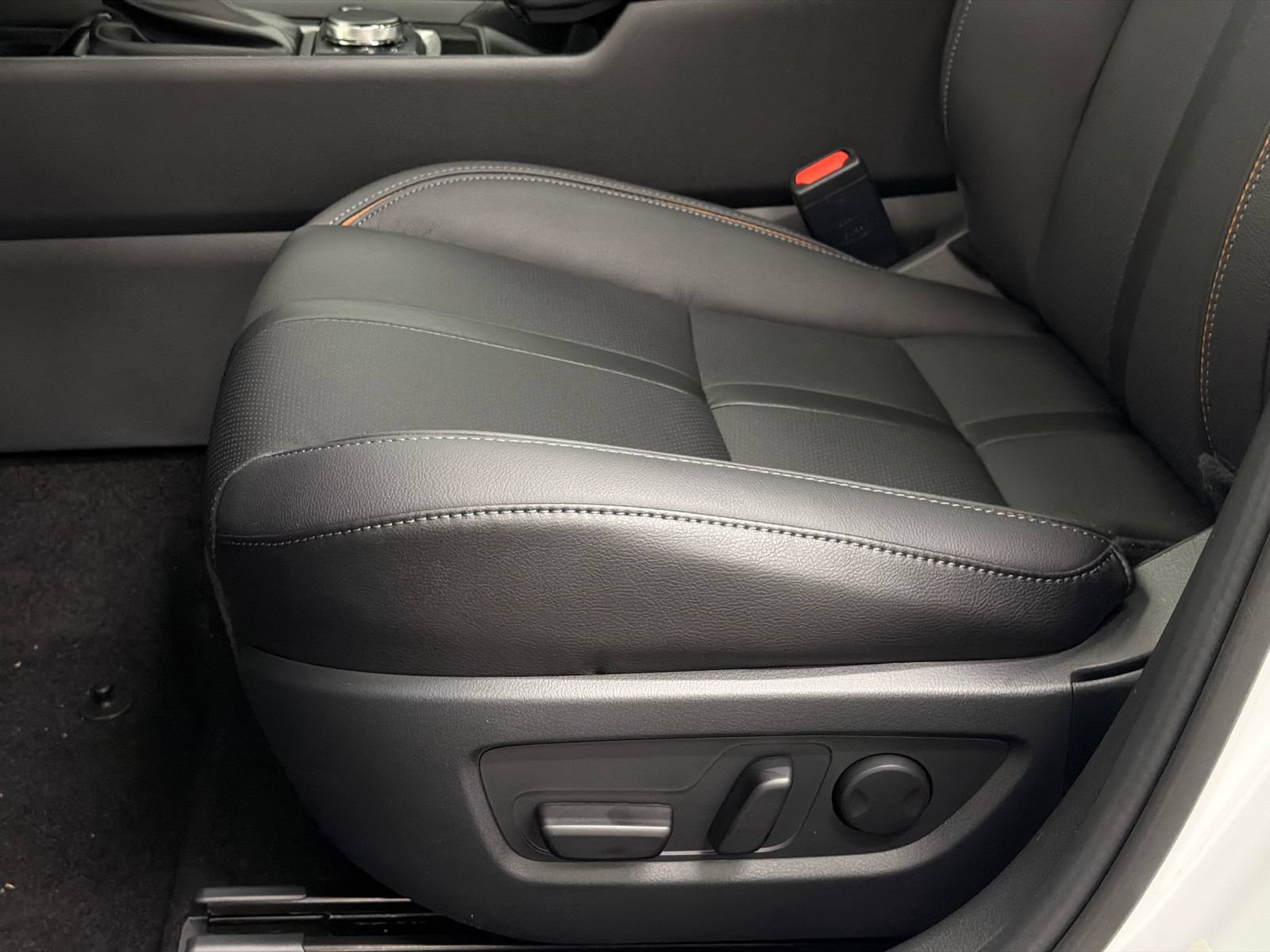 New 2026 MAZDA CX-50 AWD 2.5 Hybrid w/ Premium Pkg image 16