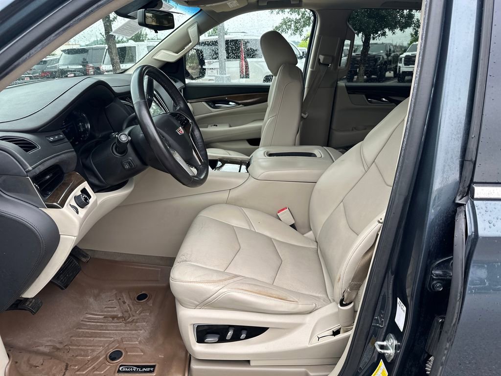 Used 2020 Cadillac Escalade ESV Luxury RWD image 19