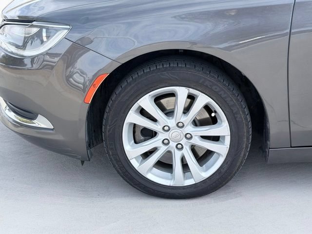 Used 2017 Chrysler 200 Limited Platinum w/ Comfort & Convenience Group FWD image 34