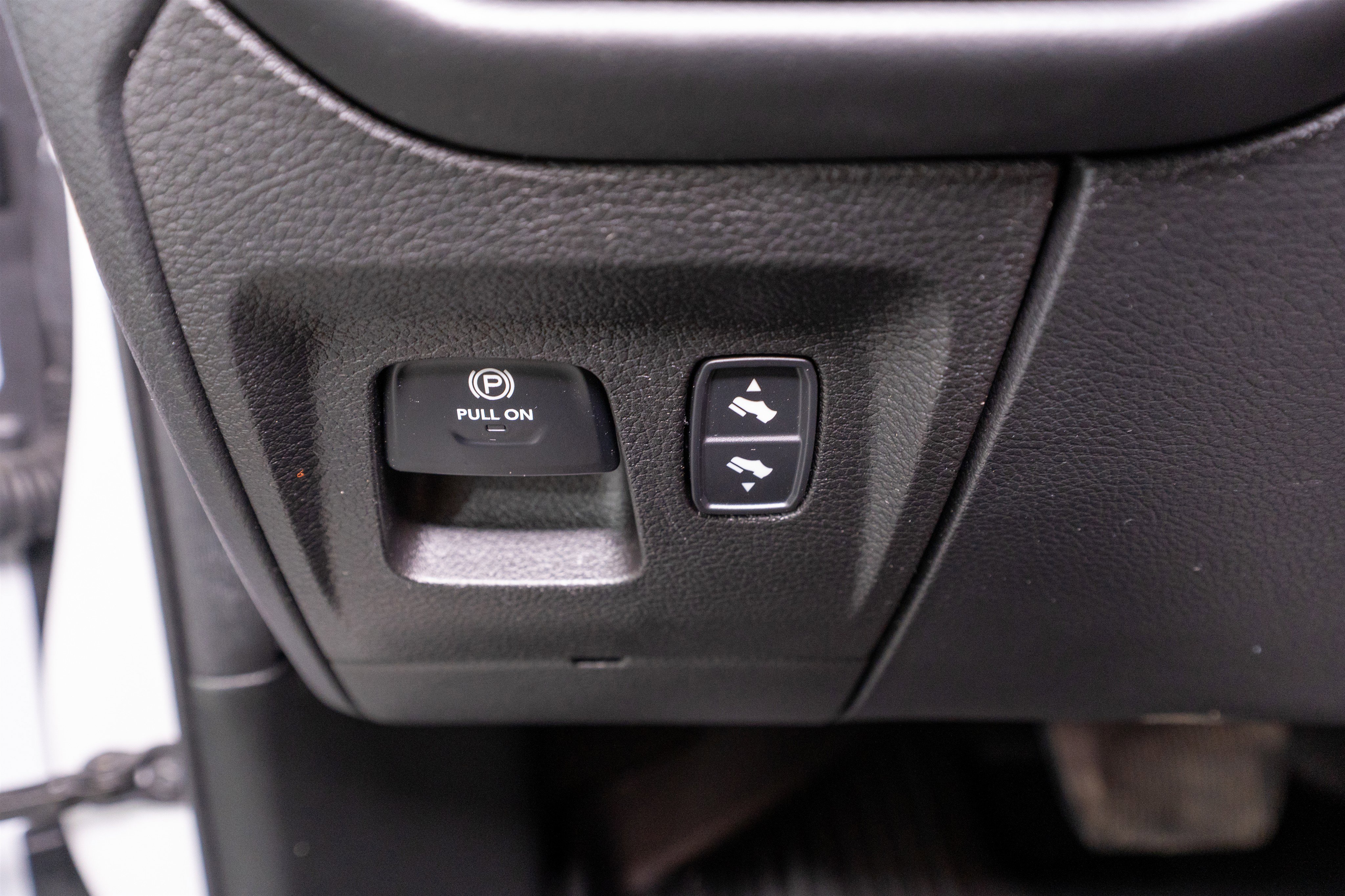 Used 2020 RAM 1500 Limited image 34