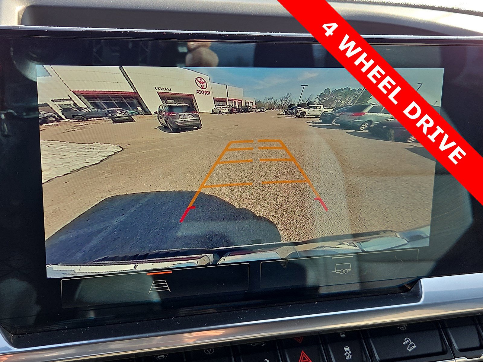 Used 2023 GMC Sierra 1500 SLT image 18