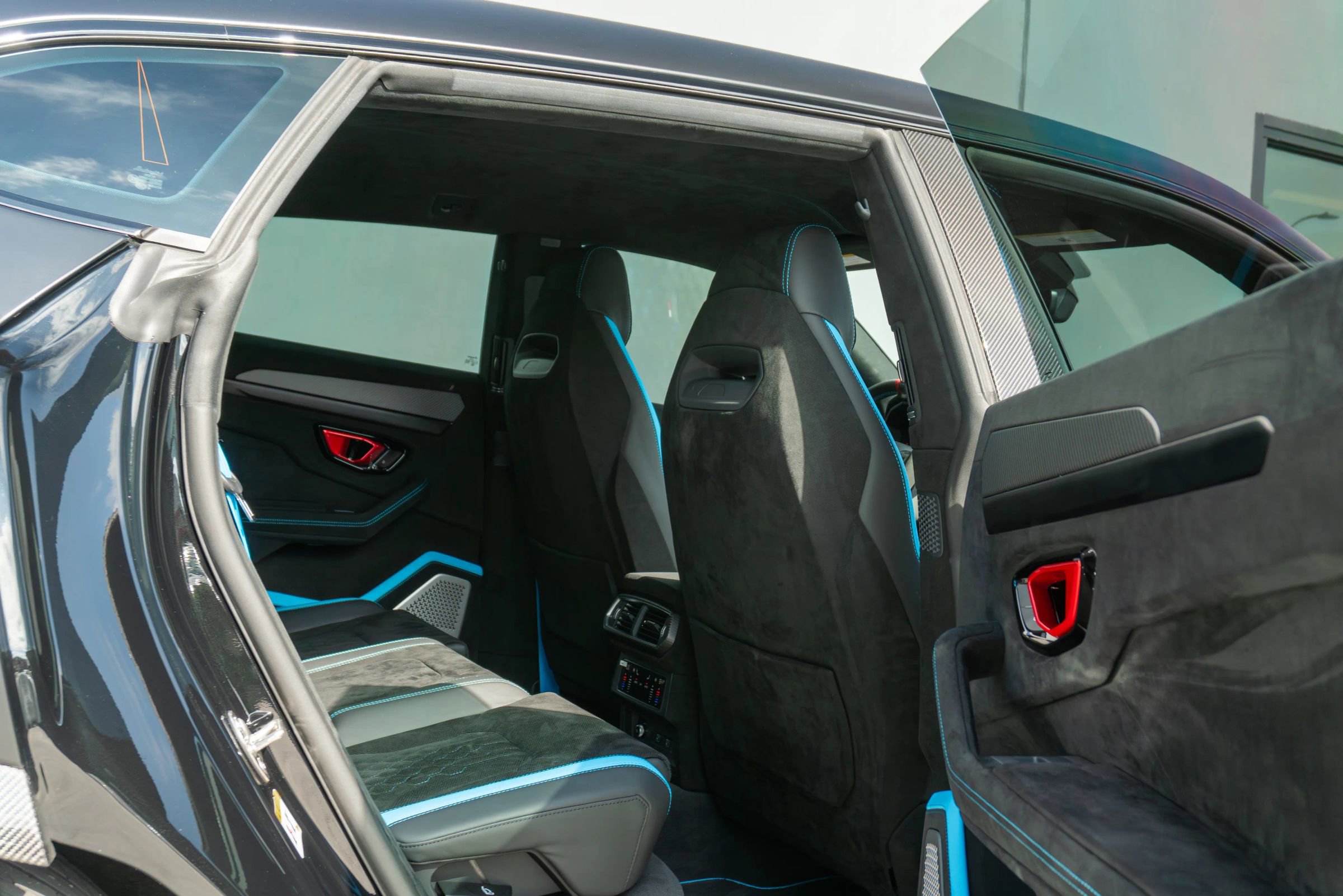 Used 2024 Lamborghini Urus Performante image 58