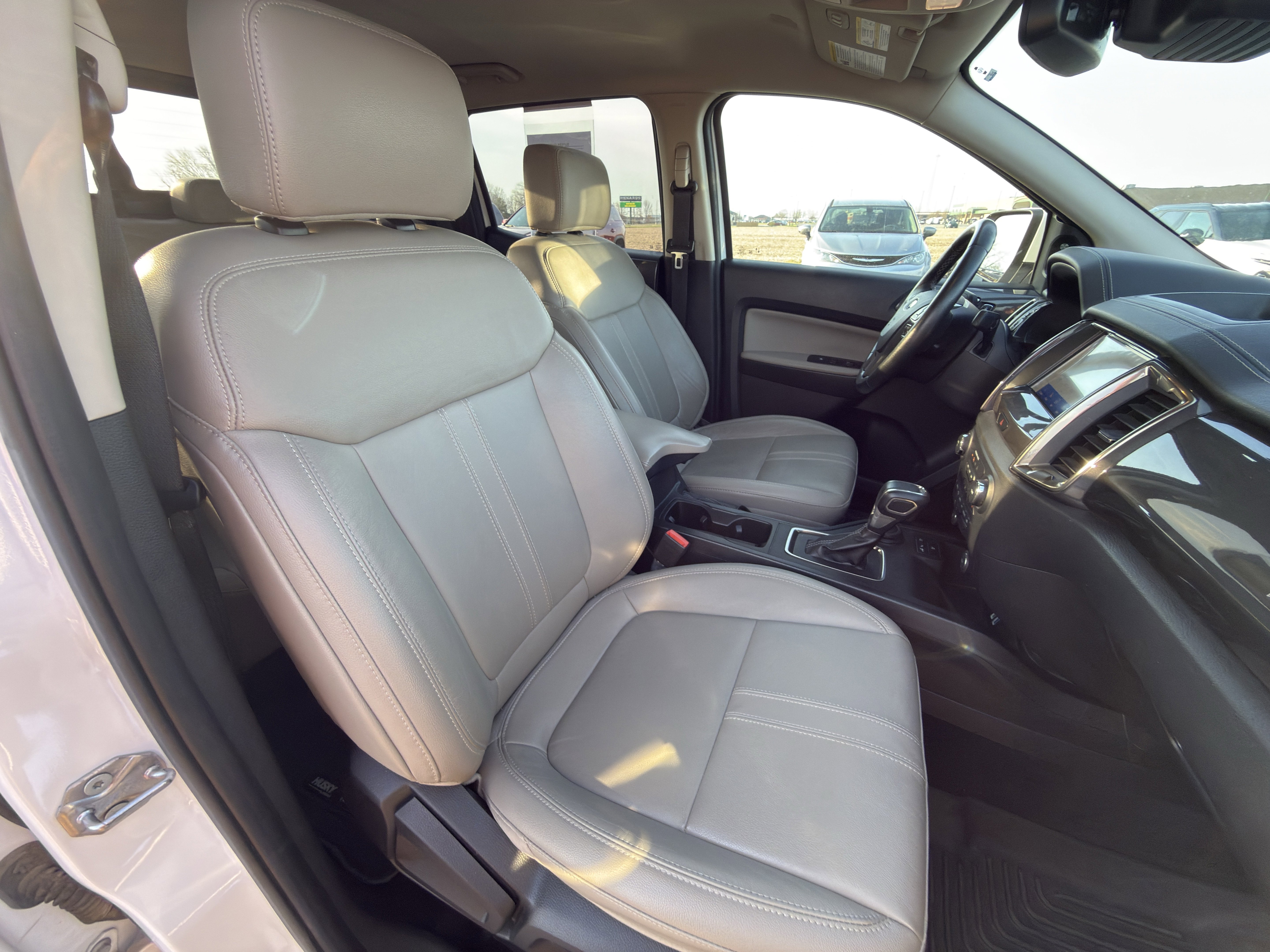 Used 2021 Ford Ranger Lariat w/ Equipment Group 501A High image 11