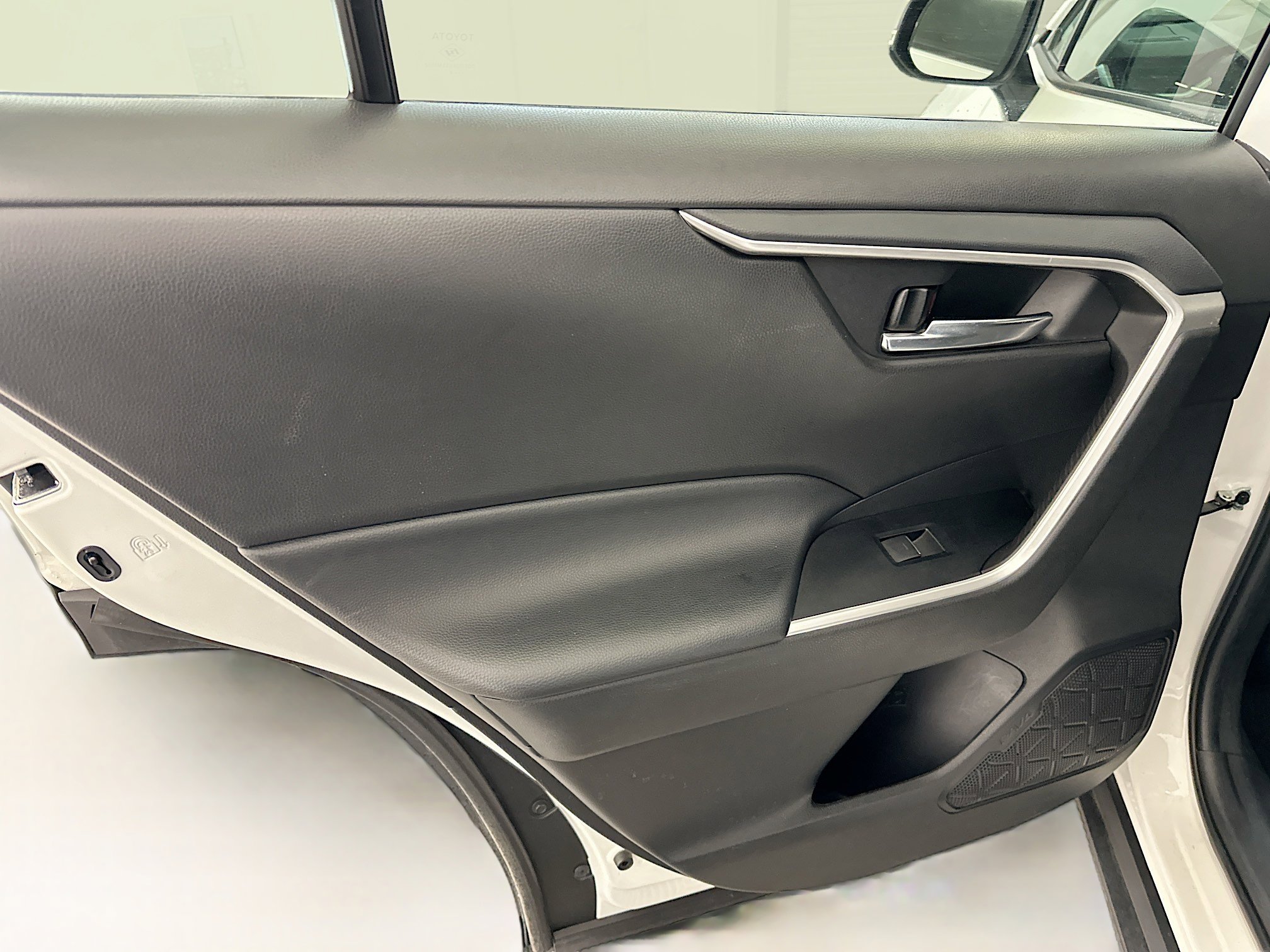 Used 2024 Toyota RAV4 XLE image 27