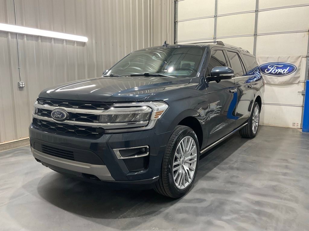Used 2024 Ford Expedition Max Limited AWD/4WD image 3