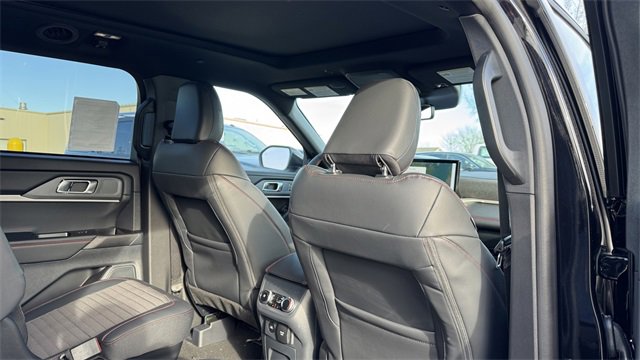 New 2026 Ford Explorer ST-Line w/ ST-Line Street Pack image 12