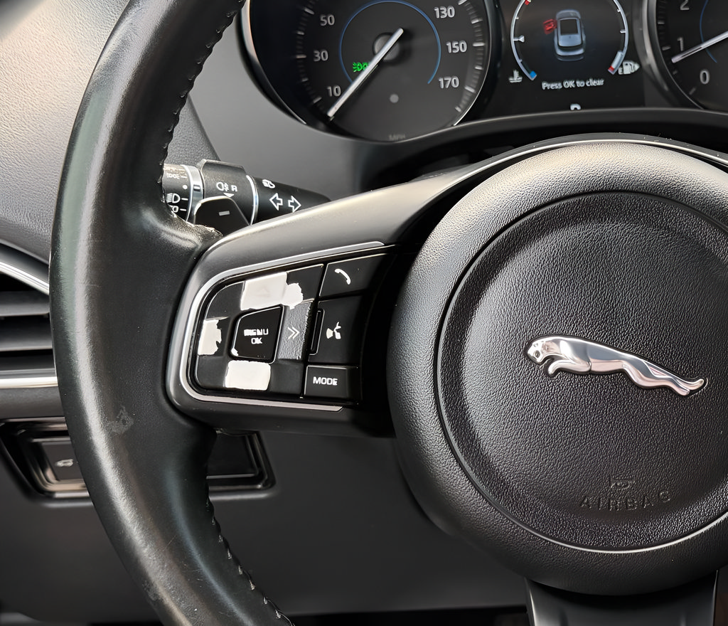 Used 2020 Jaguar F-PACE Premium AWD/4WD image 40