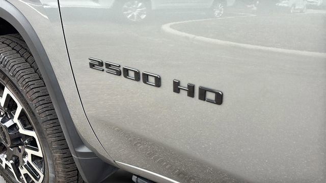 Used 2025 Chevrolet Silverado 2500 LTZ w/ LTZ Plus Package AWD/4WD image 40