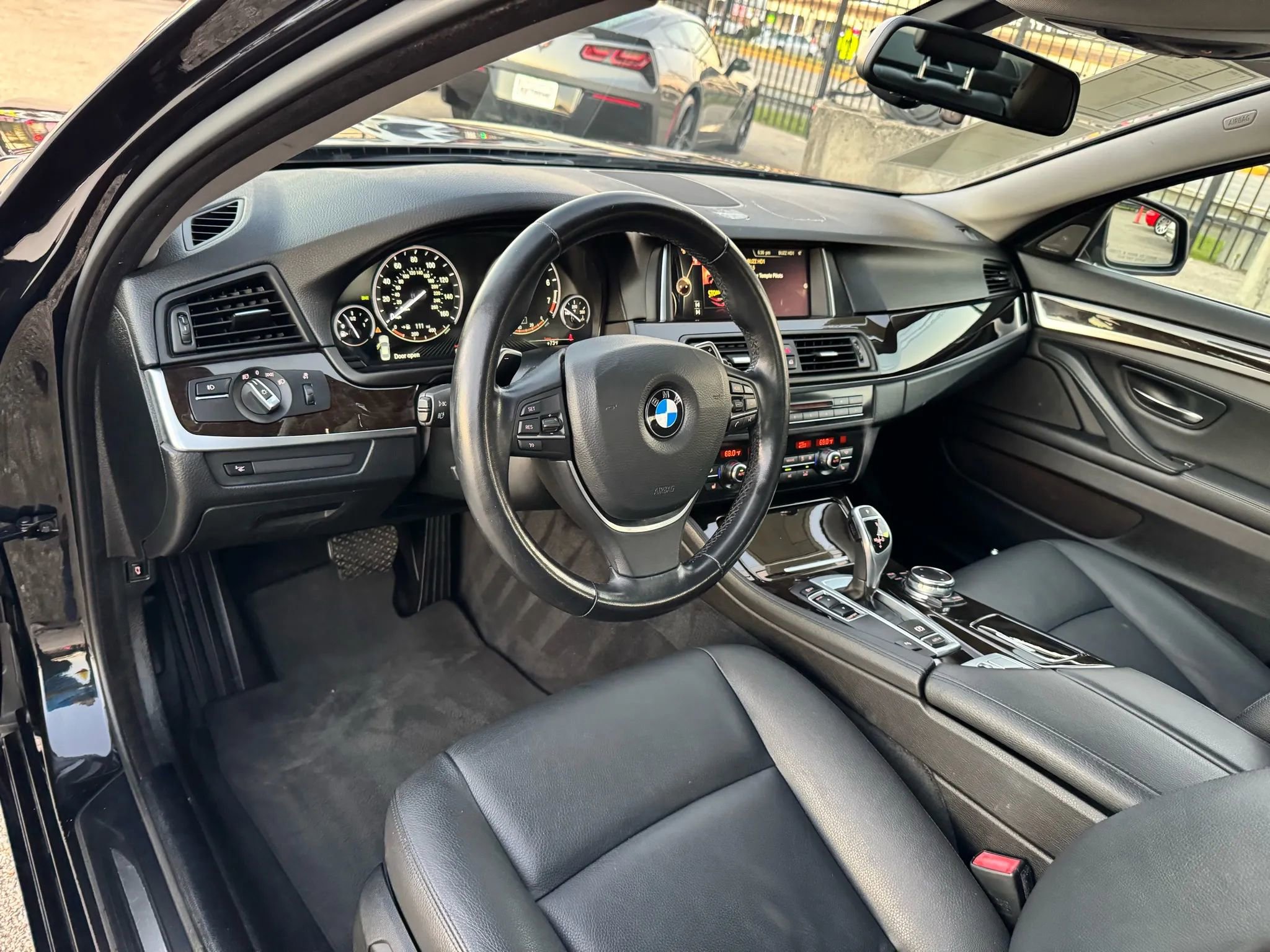 Used 2016 BMW 528i Sedan image 19
