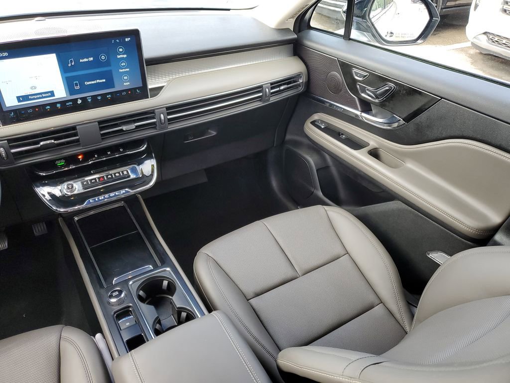 Certified 2023 Lincoln Corsair Reserve AWD/4WD image 16