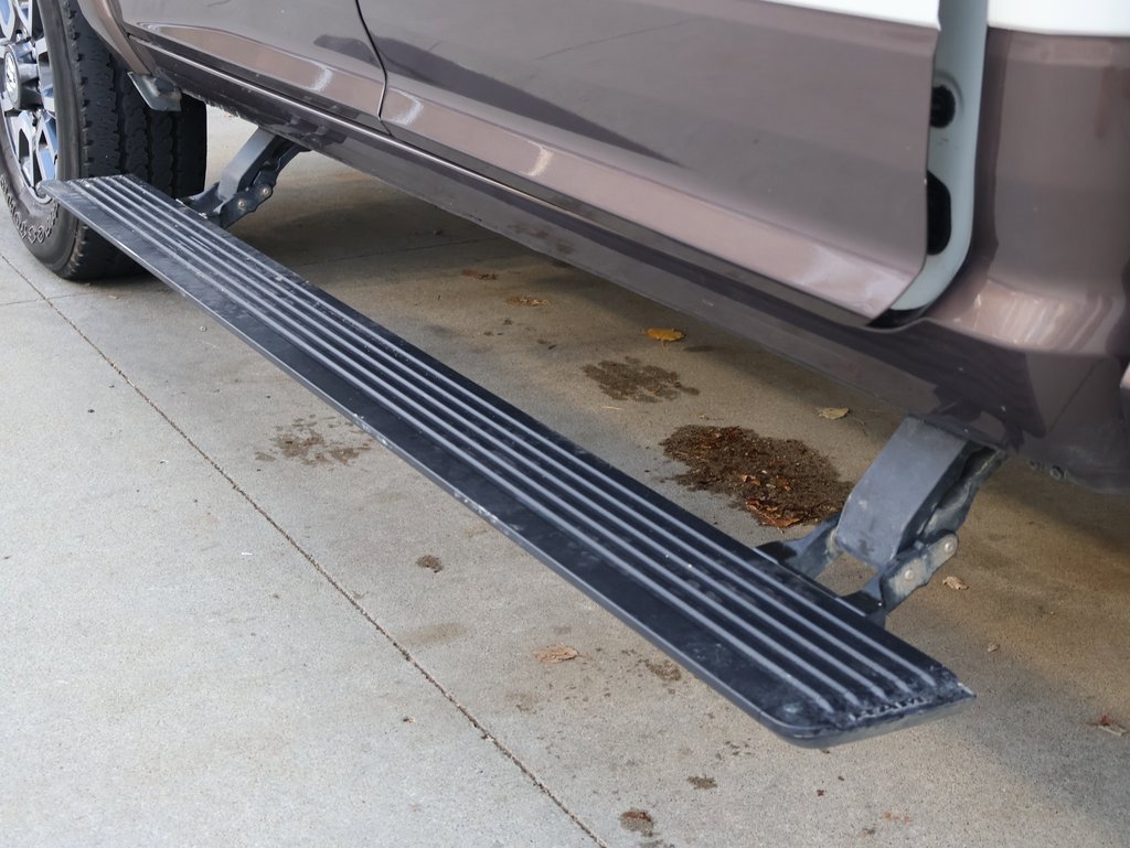 Used 2024 RAM 2500 Limited w/ Towing Technology Group image 10