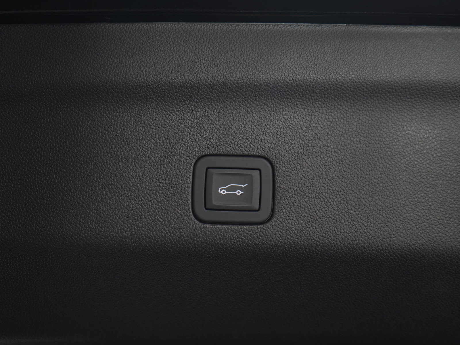 Used 2026 Chevrolet Tahoe High Country AWD/4WD image 12
