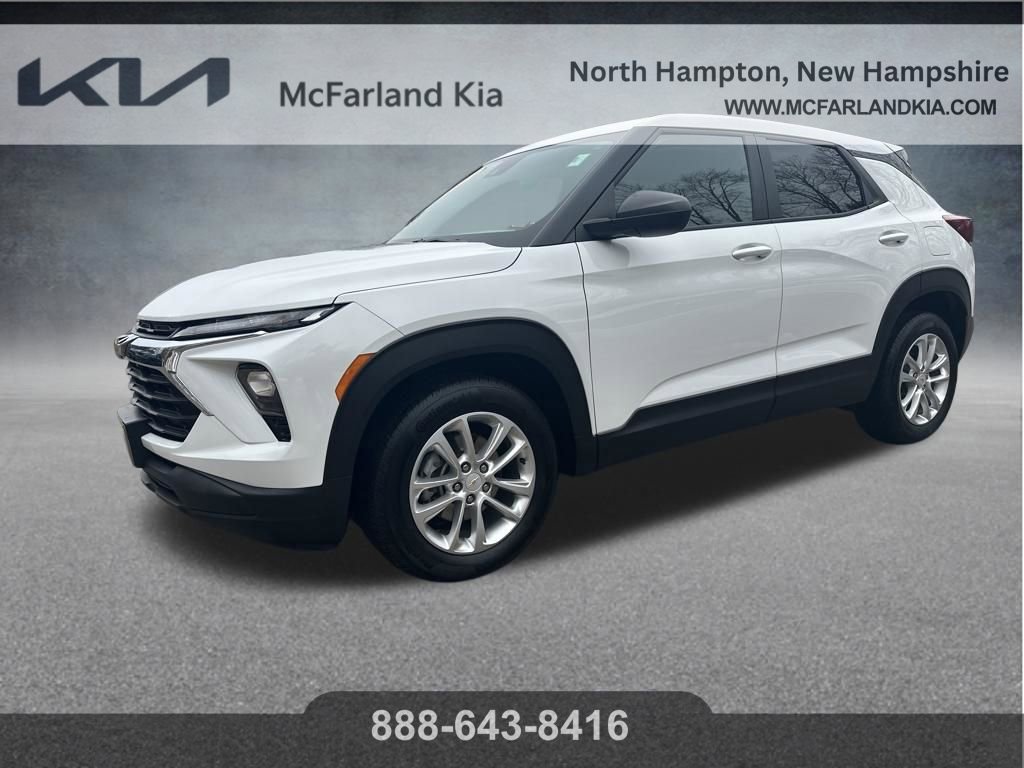 Used 2024 Chevrolet TrailBlazer LS w/ LS Convenience Package FWD image 1