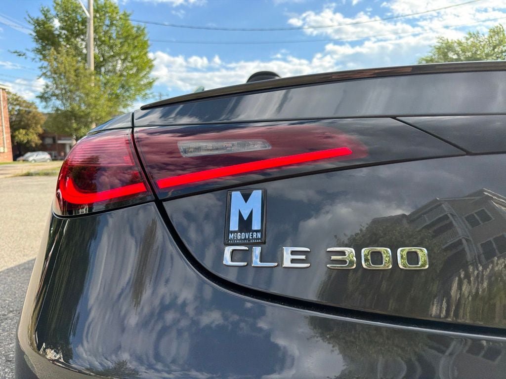 Used 2024 Mercedes-Benz CLE 300 4MATIC Cabriolet image 13
