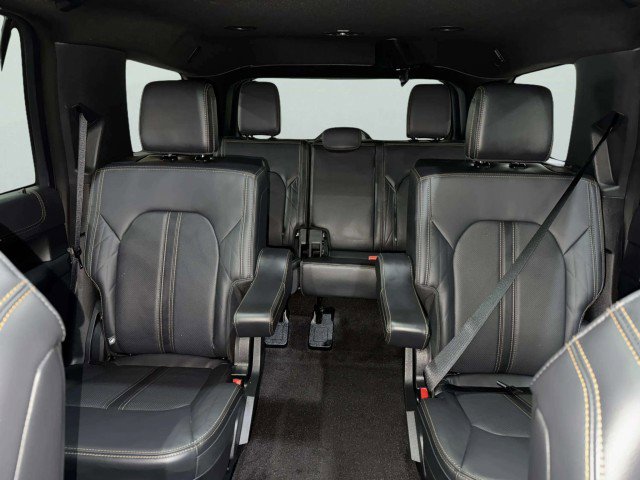 Used 2023 Ford Expedition Platinum image 50