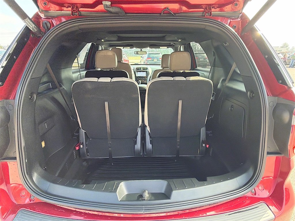 Used 2019 Ford Explorer XLT w/ Equipment Group 202A image 27