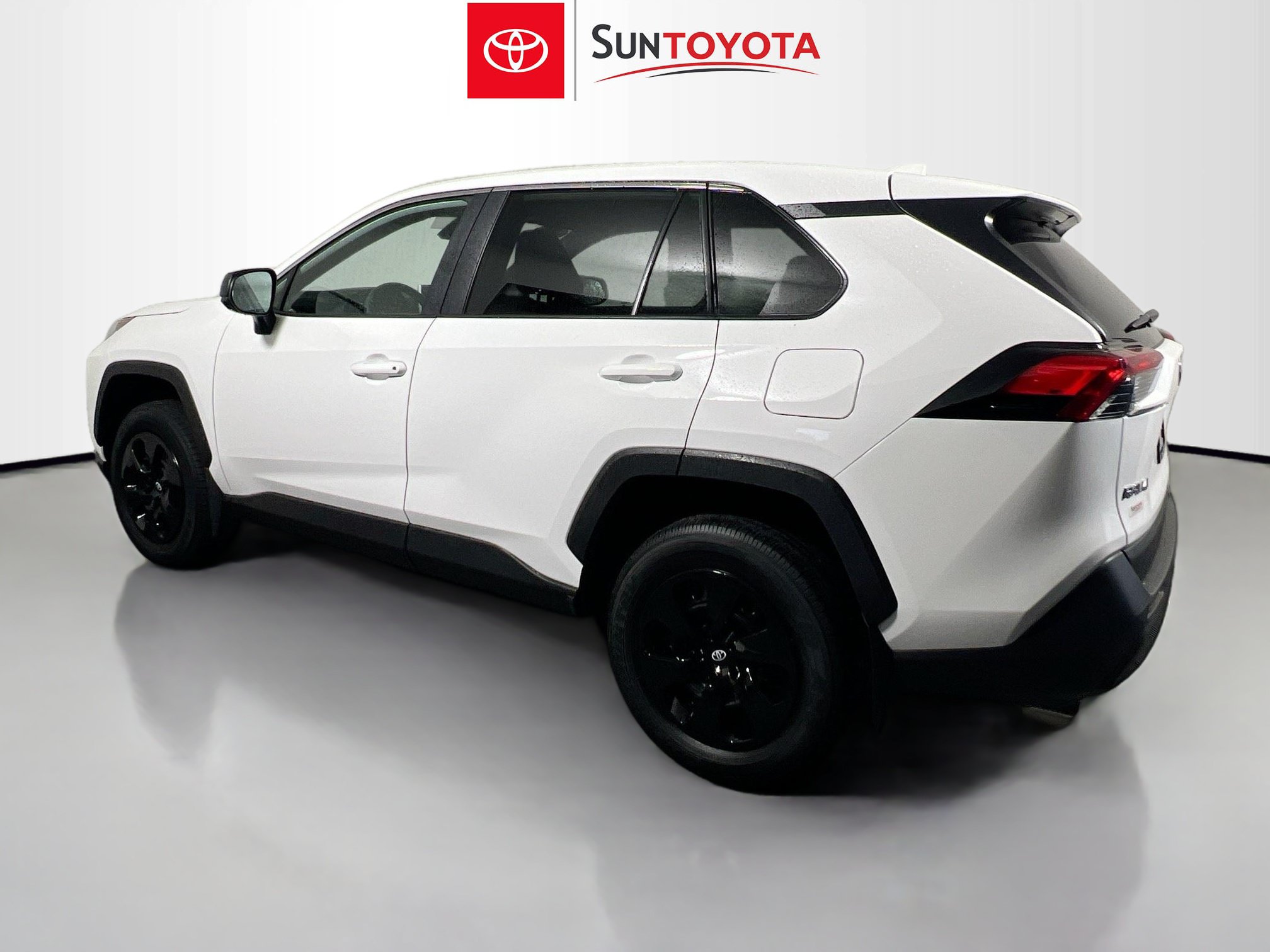 Used 2025 Toyota RAV4 LE FWD image 6