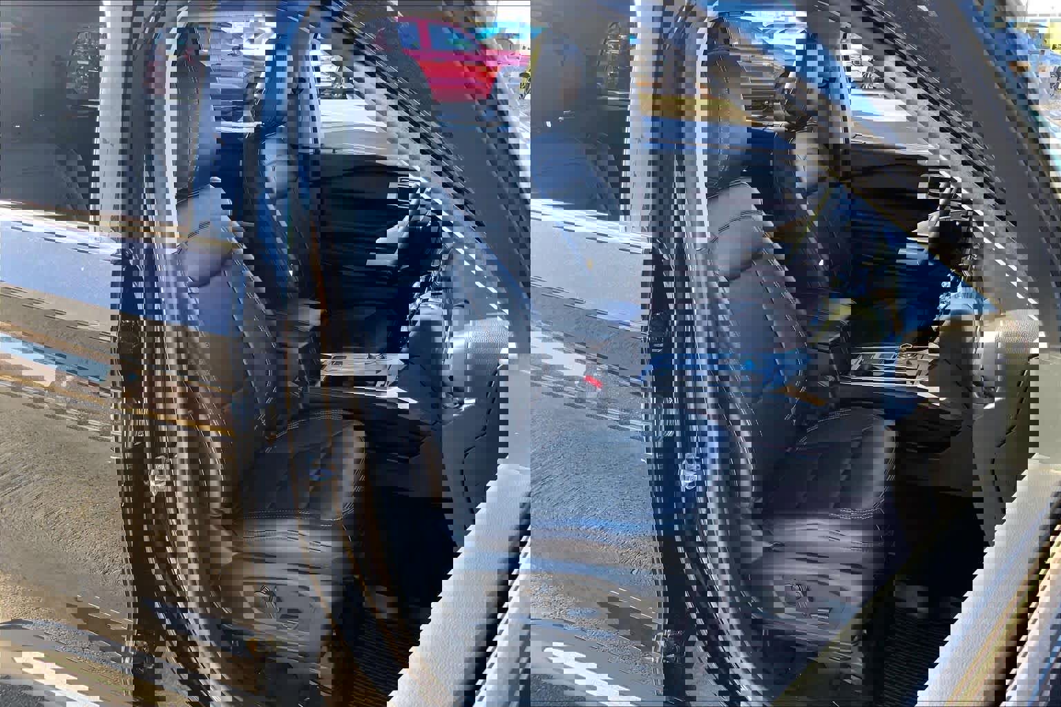 Used 2023 Ford Explorer Limited w/ Limited Technology Package image 8