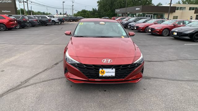 Used 2023 Hyundai Elantra SE FWD image 9