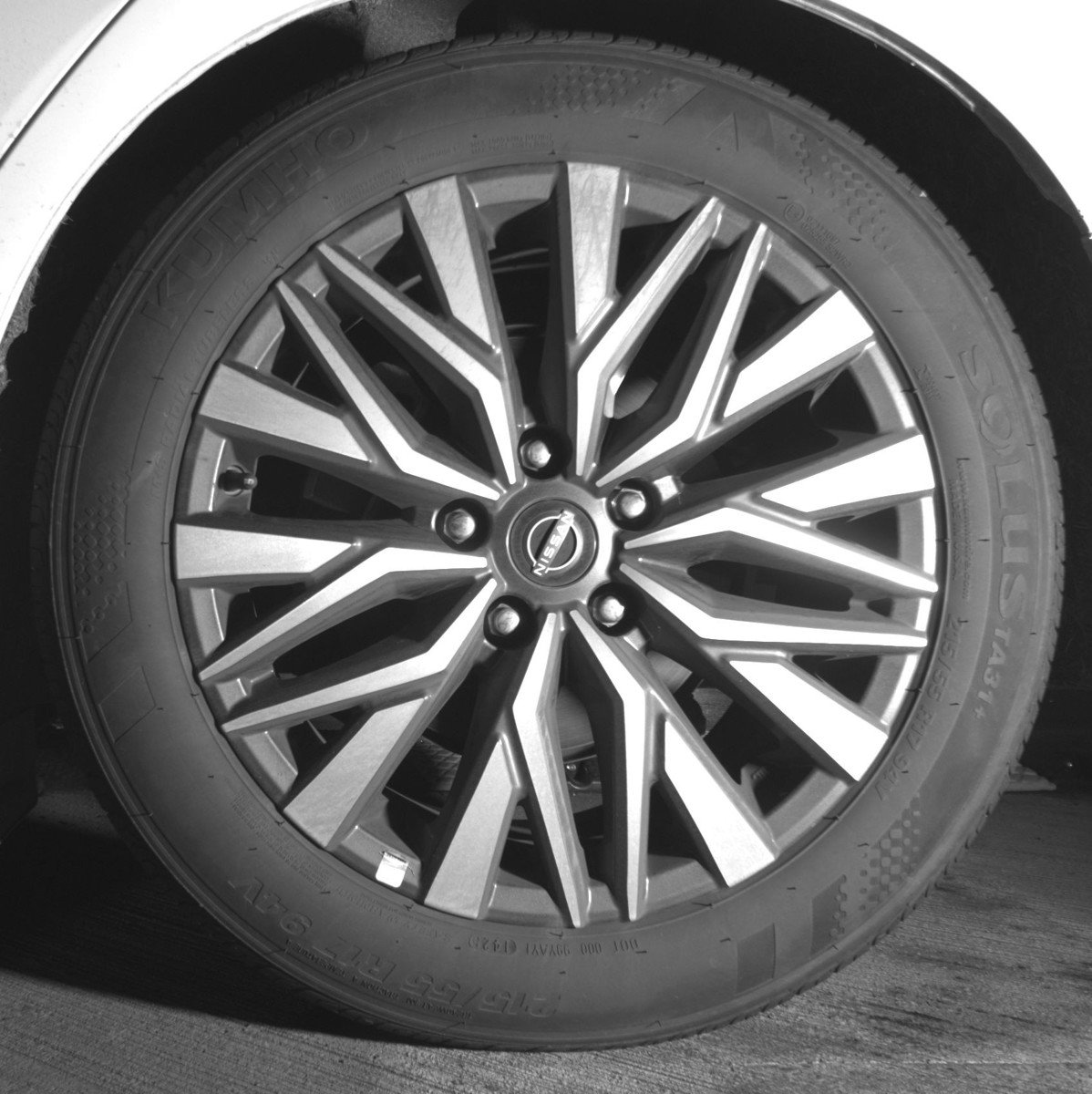 Used 2025 Nissan Altima 2.5 SV image 14