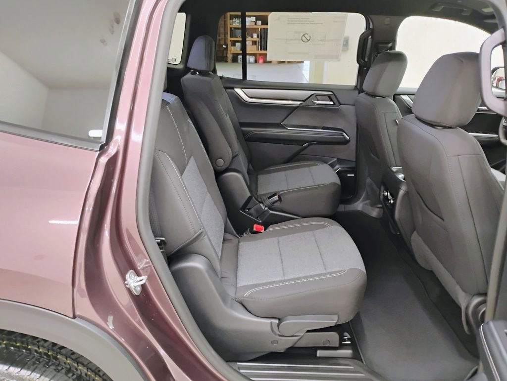 New 2026 GMC Acadia Elevation image 13