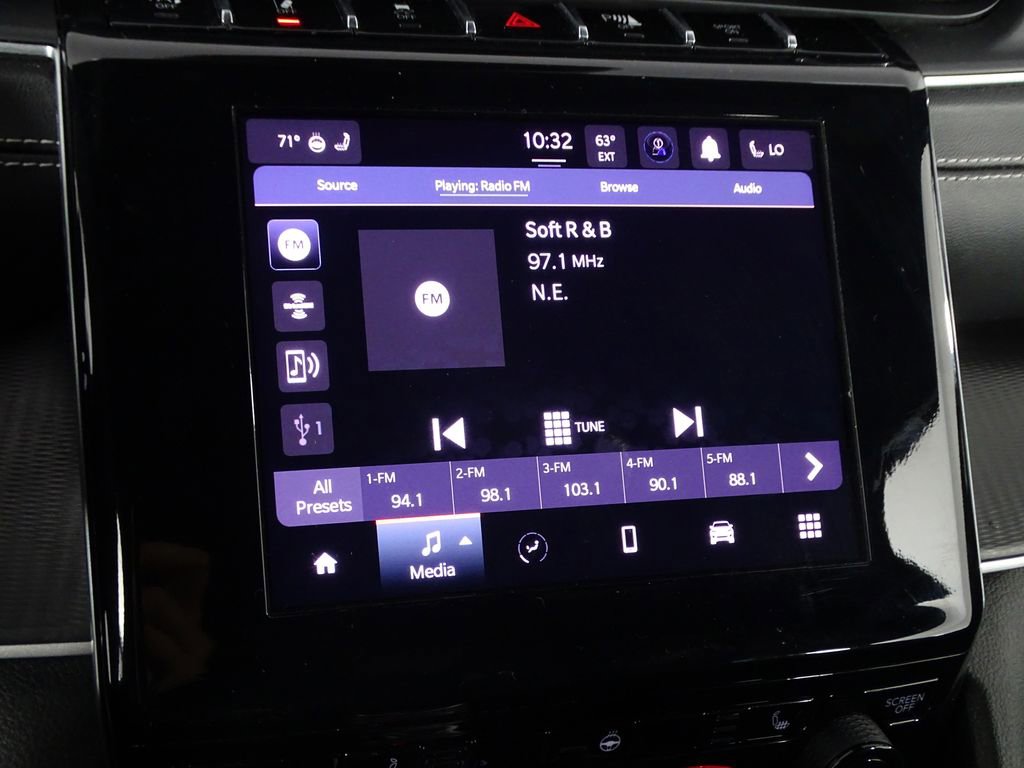 Used 2023 Jeep Grand Cherokee L Laredo image 33