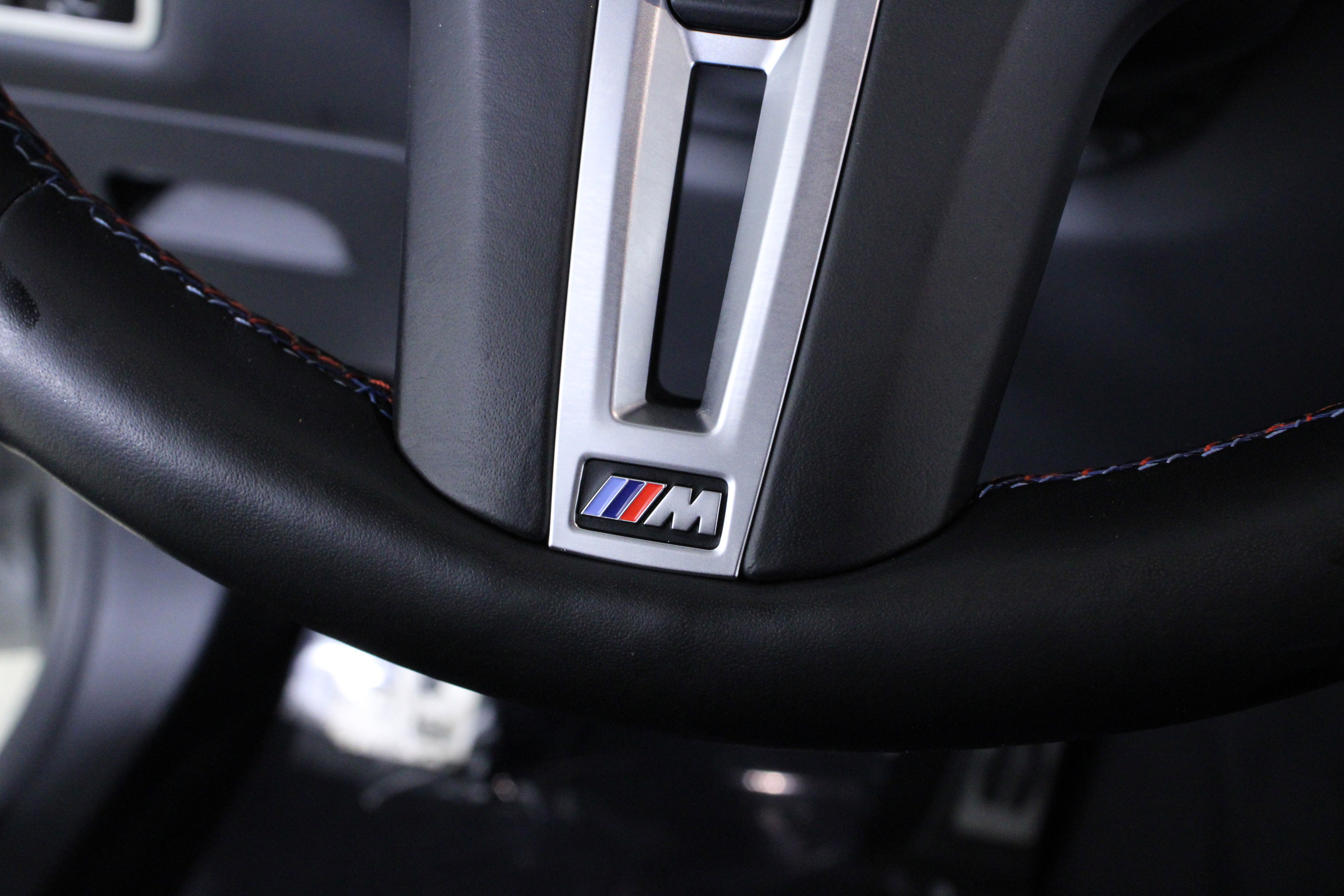Used 2022 BMW X5 M w/ Executive Package image 23