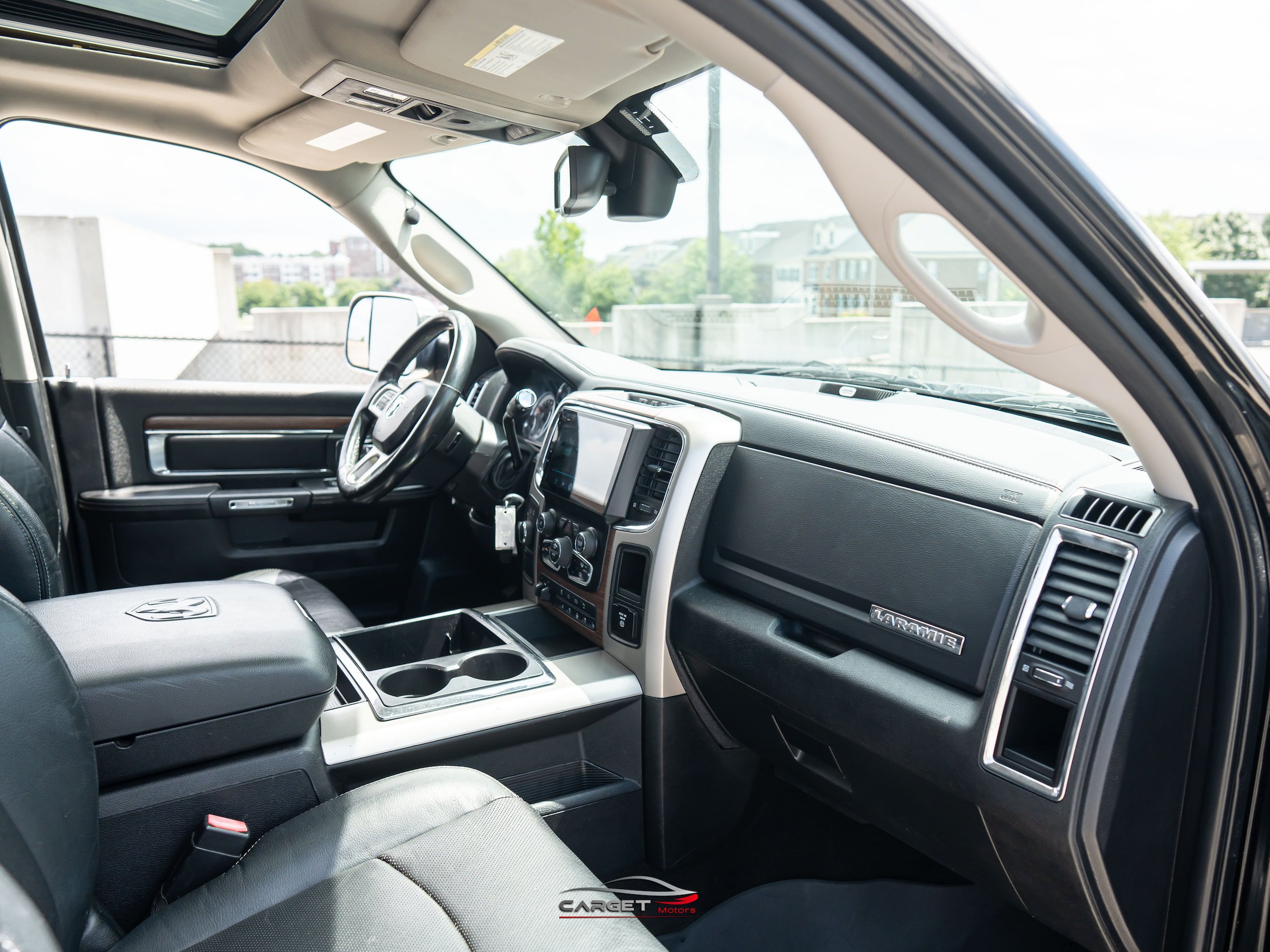 Used 2014 RAM 2500 Laramie w/ HD Snow Plow Prep Group AWD/4WD image 15