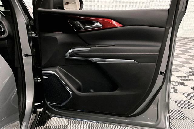 Used 2026 Chevrolet Traverse RS image 22